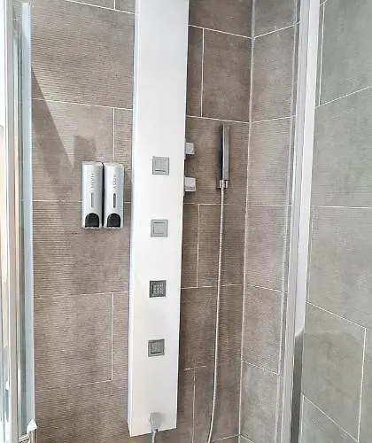 Avenida De Arteixo. Precioso Apartment *